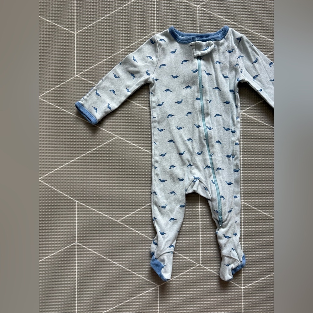 Cloud Island|Baby boy or gender neutral,light fish Pattern long sleeve Footies•